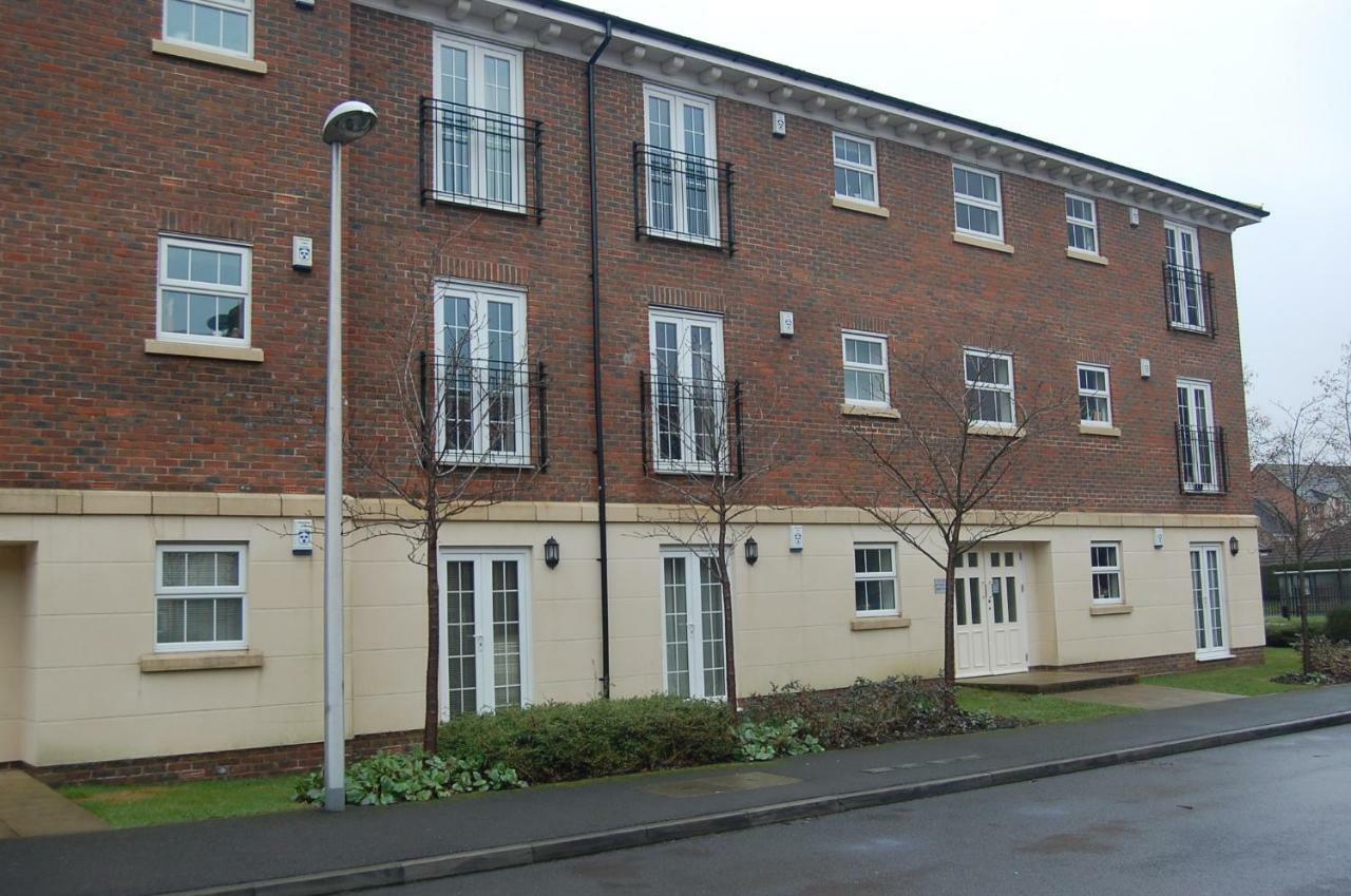 2 Bed 2 Bath At Jago Crt In Newbury - Free Allocated Parking Zewnętrze zdjęcie